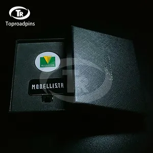 Accessoires de golf magnétiques 25mm personnalisés Marqueur de balle en métal en vrac Coffret cadeau de golf 2 pièces Marqueur de balle de golf
