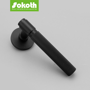 Heavy Duty Commercial Cheap Price Iron Lever <strong>Handle</strong> for Hotels Knurled Black Satin <strong>Brass</strong> and Gold Wooden <strong>Door</strong> <strong>Handle</strong> - Product Image 3