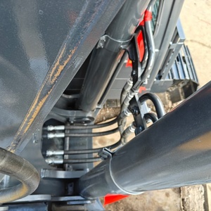 รถขุดตีนตะขาบ Volvo EC210BLc มือสอง สภาพดีเยี่ยม ทนทาน เหมาะสำหรับงานก่อสร้างถนน - Product Image 5