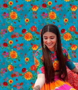 ผ้าออร์แกนซ่าพิมพ์ลายดอกไม้คุณภาพสูง 120 GSM สำหรับตัดเย็บเสื้อผ้าสตรีชาวเอเชียและงานตัดเย็บชุดเดรส - Product Image 1