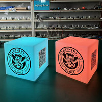 Cubes LED carrés rechargeables avec code QR, panneau multifonctionnel pour paiement, réseaux sociaux, réception, Airbnb, Wifi
