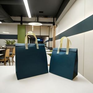 Vente chaude en gros Sacs de conservation alimentaire réutilisables en pp Sacs fourre-tout non tissés avec logo imprimé personnalisé - Product Image 1