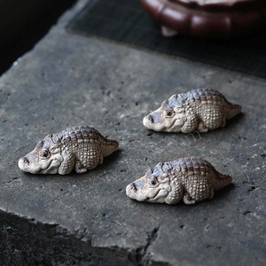 Adorno de Cocodrilo Zisha para Té, Hecho a Mano con Arcilla Púrpura, Accesorio para Ceremonia del Té, Decoración para Mesa de Té - Product Image 1