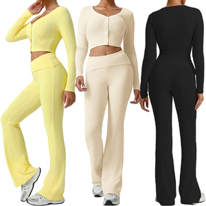 Ensemble de yoga actif 2 pièces pour femme : veste zippée à manches longues, soutien-gorge de sport dos nu à col rond et leggings évasés taille haute - Product Image 1