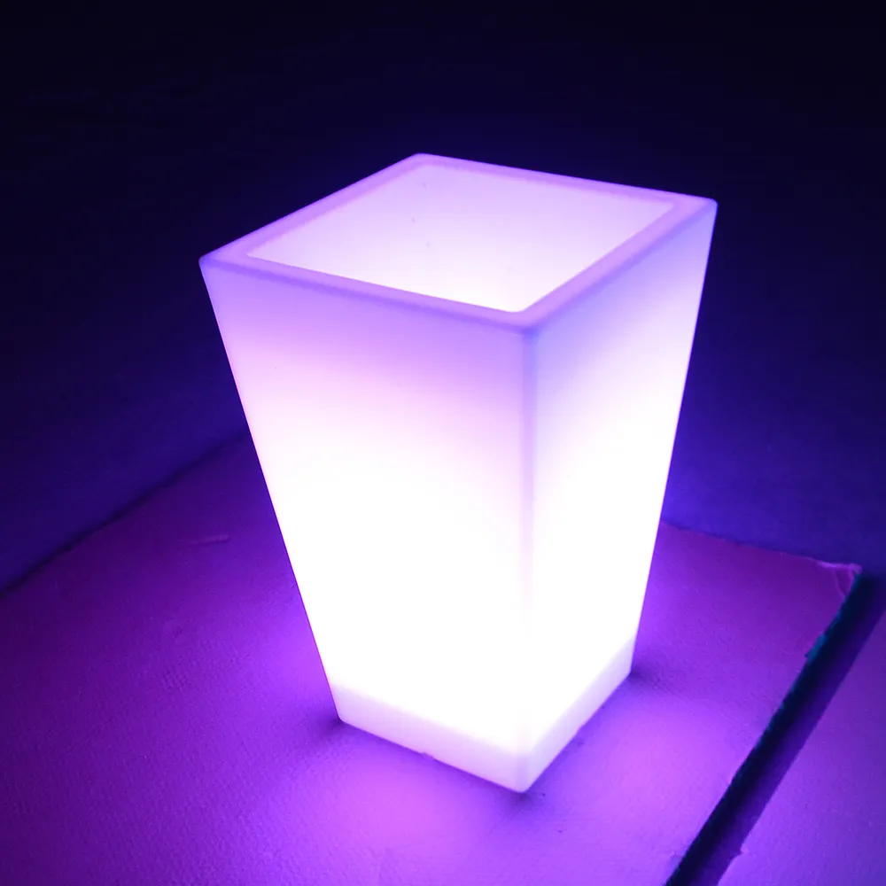 Vasos iluminados de plástico coloridos, vaso de flores led/vaso de flores iluminado para jardim com controle remoto