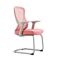 Chaise de bureau en maille avec base cantilever, structure en PP, mousse haute résilience, accoudoirs fixes en PP, mécanisme papillon 2,0 mm