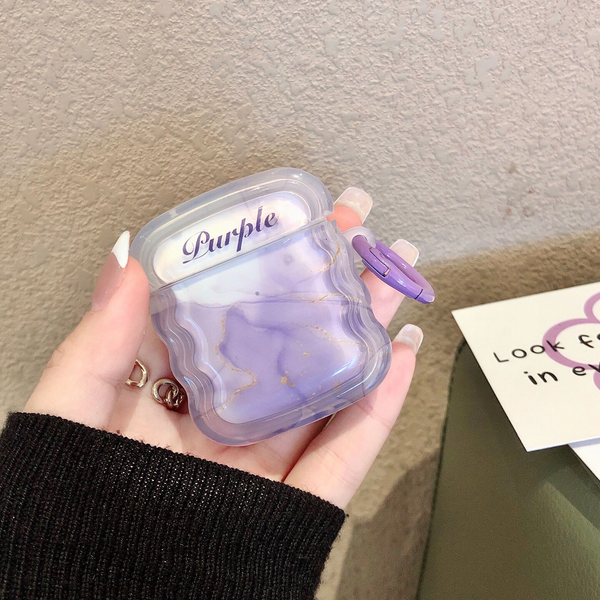 Purple gradient with a ring