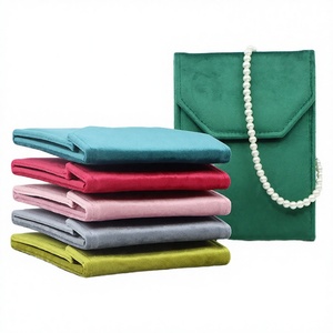 Pochette de rangement de luxe carrée en velours pour collier de perles, avec fermeture à bouton-pression et emballage créatif pour bijoux - Product Image 1