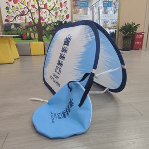 Pantallas Publicitarias Personalizadas para Eventos Deportivos y Discursos - Paneles Interactivos con Marco de Aluminio y Poliéster para Uso en Exteriores - Product Image 4