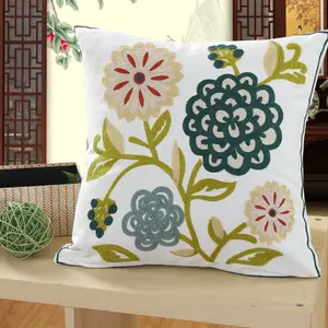 Amity Hot Selling Flower Embroidered Pillow Cover Nation Style Sofa Living Room Office Cushion Cover