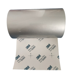 3M 2080-G120 <span class=keywords><strong>Film</strong></span> d'enveloppement en aluminium blanc <span class=keywords><strong>Film</strong></span> d'enveloppement de voiture Solvant acrylique à libération d'air Adhésif pour véhicule Films de personnalisation - Product Image 2