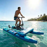 Vélo aquatique gonflable pliable en PVC pour usage extérieur, idéal pour les projets commerciaux de parcs aquatiques