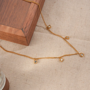 Collar con Colgante de Circonita Cuadrada de Lujo para Mujer, Acero Inoxidable 304, Múltiples Cadenas para Clavícula y Cadena de Oro Real de 18K - Product Image 4