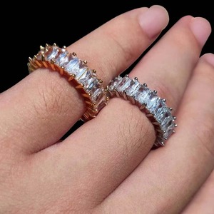 Anillos de Plata de Ley 925 con Baño de Oro Vermeil Premium, Moissanita VVS, Corte Escalonado de Una Sola Línea, Engaste Pavé, Joyería Hip Hop - Product Image 6