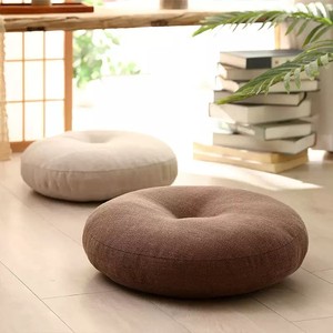 Coussin Tatami en Coton et Lin Épais, Tapis de Sol Rond de Style Japonais Amovible et Lavable pour la Décoration Intérieure avec Boule en Peluche - Product Image 2