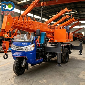 Mini-grue à trois roues à double alimentation, très demandée, avec plusieurs sections de flèche pour travaux de levage en milieu rural, intérieur et sites étroits - Product Image 5