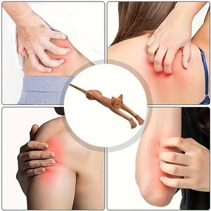 Eco-Friendly De Madeira Gato Em Forma De Volta <span class=keywords><strong>Scratcher</strong></span> Longo Punho Bonito Design Massageador Scratch Stick para Home Office Madeira Artesanato Presente - Product Image 5