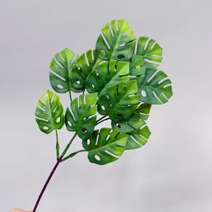 Branche d'aiguilles de pin artificielles, fausse branche de <span class=keywords><strong>sapin</strong></span>, verdure conifère en plastique pour la décoration de Noël, couronnes DIY, mariages, maison et jardin - Product Image 6