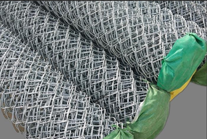 Clôture grillagée galvanisée à mailles losangées de 100 pieds, 8 pieds, 8 pieds 6 pouces, clôture cyclone, clôture en treillis métallique à commande manuelle - Product Image 3