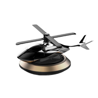 Vente chaude d'accessoires d'avion à énergie solaire parfum de voiture rotatif de haute qualité