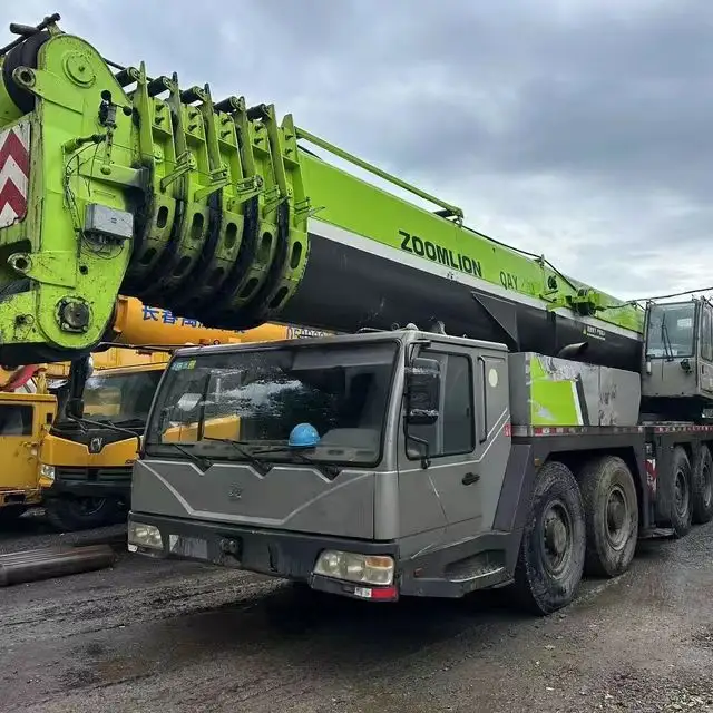 Zoomlion Mobile Truck Cranes 25T/50T/70T/90T/100T Cheap Used Mobile Crane from China
