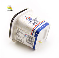 Récipients en plastique OEM de 250ml avec couvercles Gobelets en plastique PP de 8.5oz pour yaourt Emballage IML personnalisé Récipient pour crème glacée