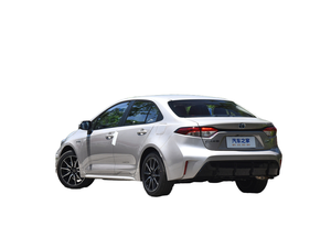 Toyota Ralink à double moteur, traction avant, <span class=keywords><strong>voiture</strong></span> d'occasion, essence, en bon état, conduite à gauche, pneus R18, émissions EURO VI - Product Image 3