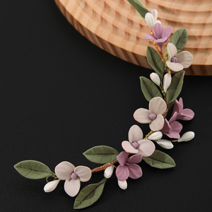 Couronne <span class=keywords><strong>de</strong></span> fleurs <span class=keywords><strong>de</strong></span> mariée semi-couronne style bohème faite à la main en pâte polymère, guirlande florale pour coiffure <span class=keywords><strong>de</strong></span> <span class=keywords><strong>mariage</strong></span> - Product Image 3
