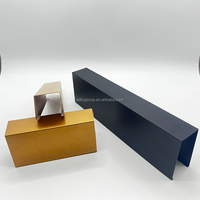 Tube carré en aluminium en forme de U sur mesure, revêtu par poudrage, panneau cannelé pour plafond, façade, cloison, décoration