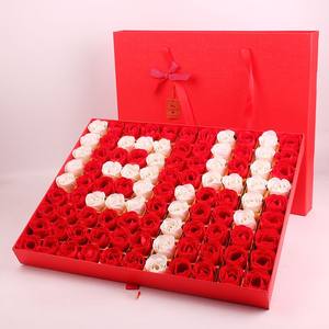 Flor <span class=keywords><strong>de</strong></span> jabón perfumada <span class=keywords><strong>de</strong></span> rosa <span class=keywords><strong>de</strong></span> larga duración presente con tarjeta Día <span class=keywords><strong>de</strong></span> San Valentín una sorpresa fragante atemporal para mostrar tu amor profundo - Product Image 4