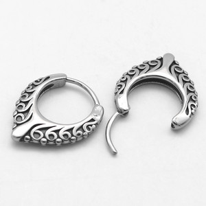 Pendientes Huggie de yunnique, acero de titanio, patrón geométrico circular triangular, joyería de moda - Product Image 2