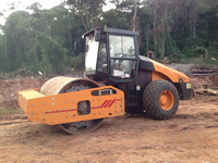 Compactador de rodillo de carretera de 12 toneladas de un solo tambor con motor y motor al mejor precio para gran oferta