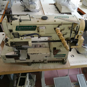 Machine à coudre surjeteuse <span class=keywords><strong>Yamata</strong></span> VF2539 à cinq fils et trois aiguilles - Product Image 2