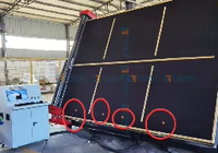 La machine de découpe de verre CNC est équipée d'une table inclinable hydraulique pour un chargement, un positionnement et une séparation plus faciles du verre.