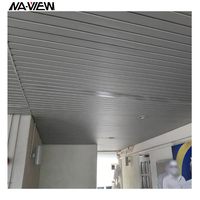 Azulejos de techo de tira de aluminio insonorizado para edificios comerciales Techo falso para una acústica mejorada