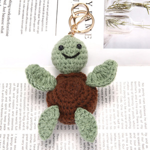 Porte-clés animal au crochet, Porte-clés requin au crochet, Animal marin tricoté en fil, Tortue au crochet pour sœurs avec porte-clés inspirant - Product Image 2