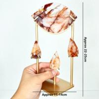 Vente en gros de nouveaux modèles d'œil d'Horus en cristal naturel sculpté, artisanat en cristal avec support métallique pour la décoration et les cadeaux