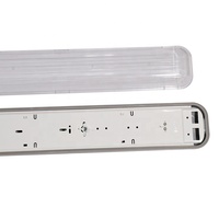 Lumière LED Triproof de Haute Qualité IP65 Ik08 pour Tube en Verre Plastique Philips T8 Éclairage 18W 2x18w Montage au Plafond