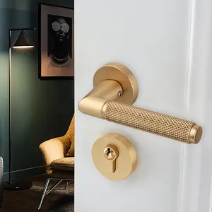 Contemporary Door Lever Handle Brass Color Knurling Zinc Alloy Door Handle Lock Set for Interior Doors ZR02-060Z