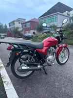Moto utilitaire Haojue 125cc à moteur CG refroidi par air, vitesse maximale >80 km/h, super durable pour le transport de marchandises et les routes en montagne