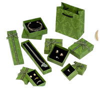 Matériaux recyclés verts militaires estampage boîte-cadeau d'emballage de bijoux carrés rigides pour bagues colliers boucles d'oreilles Bracelets