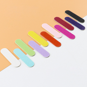 OEM vente en gros mini lime à ongles jetable personnalisée outils de manucure en plastique double face pour le soin des ongles <span class=keywords><strong>vernis</strong></span> à ongles colorés - Product Image 3