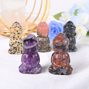 Vente en gros de sculptures de Bouddha miniature en pierre de guérison en cristal naturel, matériaux variés, pour la décoration - Product Image 3