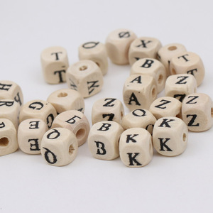 Coffre-fort En <span class=keywords><strong>Bois</strong></span> Naturel BRICOLAGE 10mm Alphabet Noir A-Z Cube <span class=keywords><strong>Bois</strong></span> <span class=keywords><strong>Perles</strong></span> de Lettre - Product Image 3