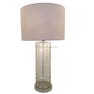 Lampe de table en céramique moderne avec port USB et prise de courant, abat-jour en lin et base noire pour chambre d'hôtes, chambre à coucher, salon - Product Image 2