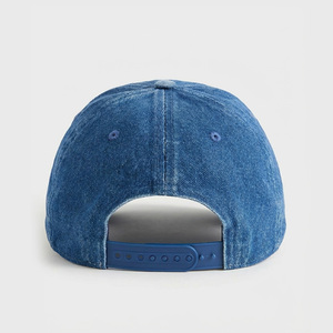 Casquette Dad en jean personnalisée, style vintage années 70, motif silhouette montagne <span class=keywords><strong>soleil</strong></span>, surpiqûres moutarde et or, en coton doux, non structurée, respirante et ajustable - Product Image 4