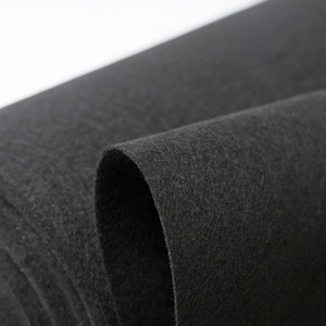 Alfombra de Poliéster 100% para Exteriores, Tipo Concierge, Roja y Negra, Lisa, Ecológica, Transpirable, de Peso Medio, para Eventos, en Rollos - Product Image 6