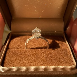 Bague de fiançailles en or massif 14k 18k avec diamant créé en laboratoire de taille marquise certifié IGI personnalisé, VVS, pour femmes - Product Image 4