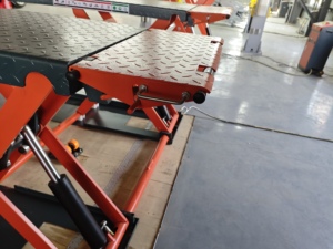 Yingkou Runche R-Y3B 3000 kg, élévateur à ciseaux hydraulique monocylindre à levée moyenne, portable et mobile, certifié CE, durée de vie de 10 ans - Product Image 4