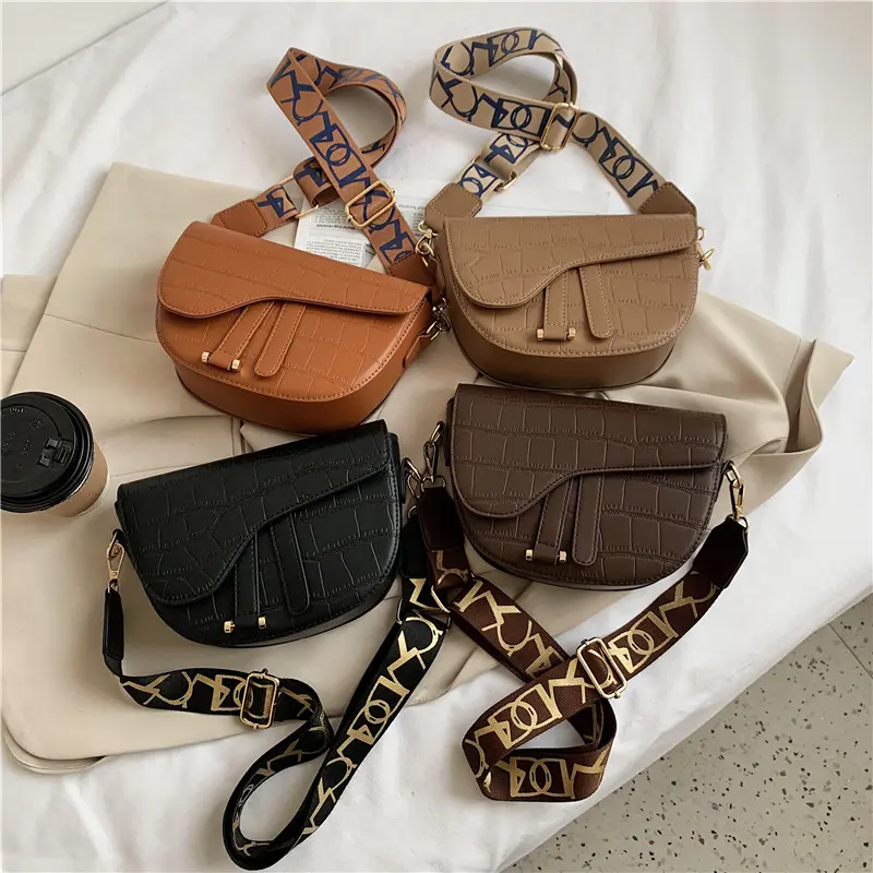 2022 Style Women's Saddle Bag Fashion Shoulder Bags Trendy All-match Cross-body Girl Saddle Messenger Baby Accessories Bags